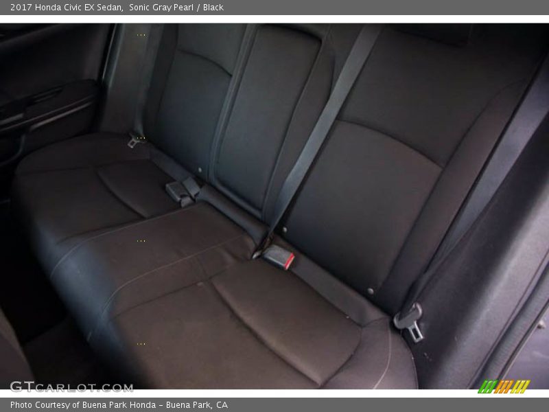 Sonic Gray Pearl / Black 2017 Honda Civic EX Sedan