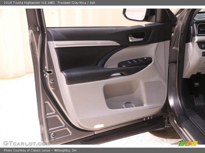 Predawn Gray Mica / Ash 2018 Toyota Highlander XLE AWD