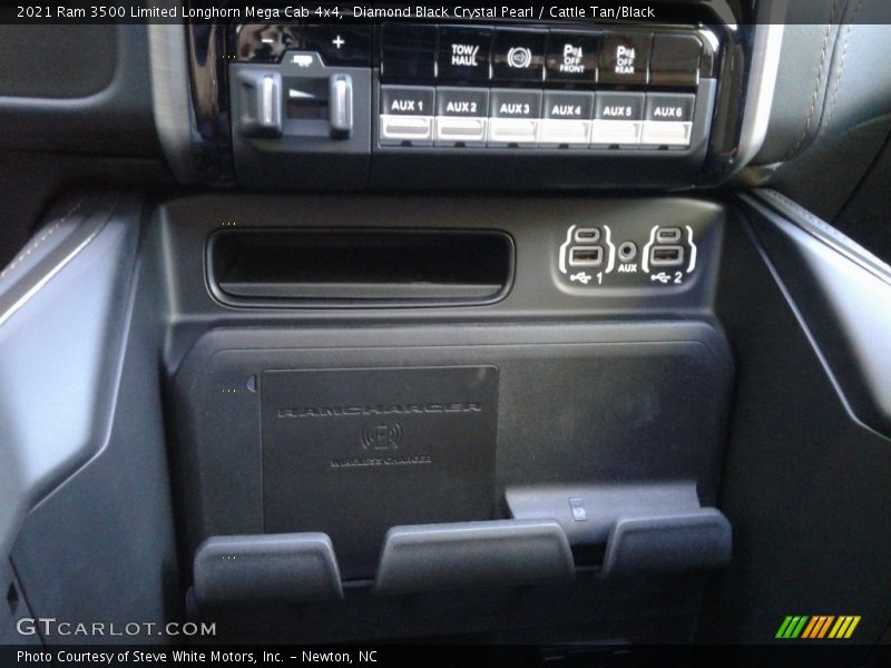 Diamond Black Crystal Pearl / Cattle Tan/Black 2021 Ram 3500 Limited Longhorn Mega Cab 4x4