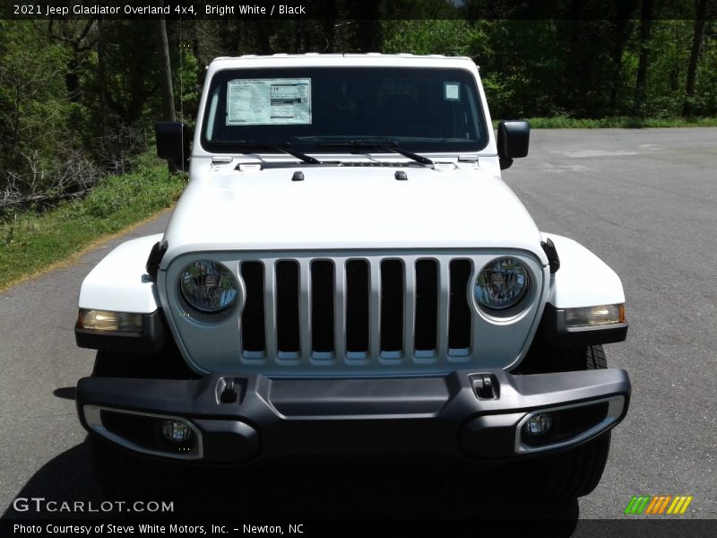 Bright White / Black 2021 Jeep Gladiator Overland 4x4