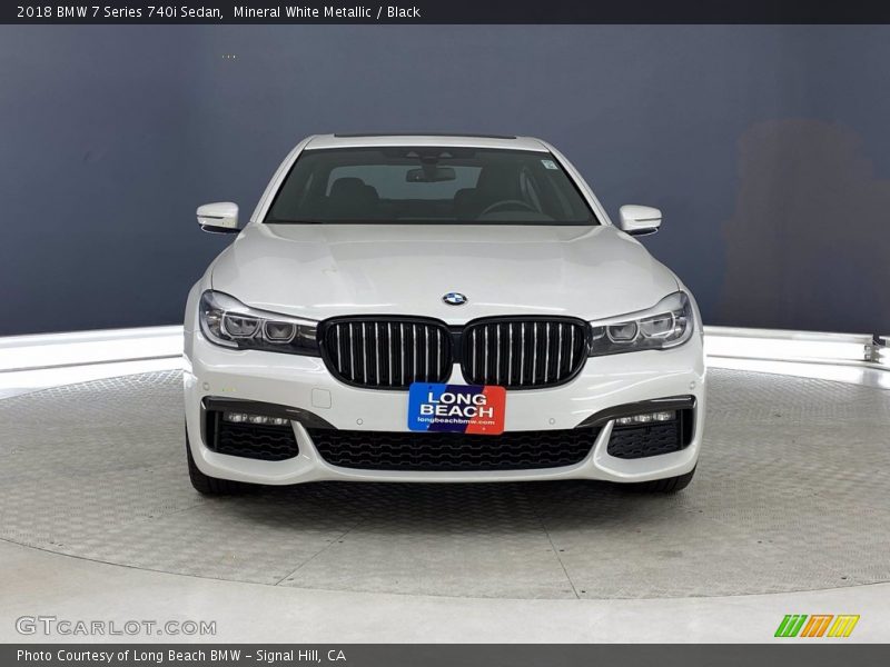 Mineral White Metallic / Black 2018 BMW 7 Series 740i Sedan