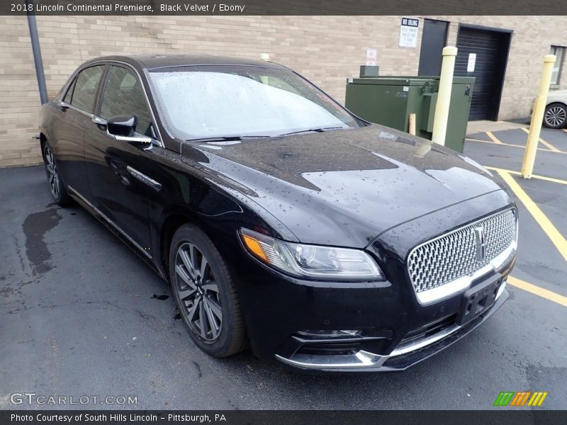 Black Velvet / Ebony 2018 Lincoln Continental Premiere