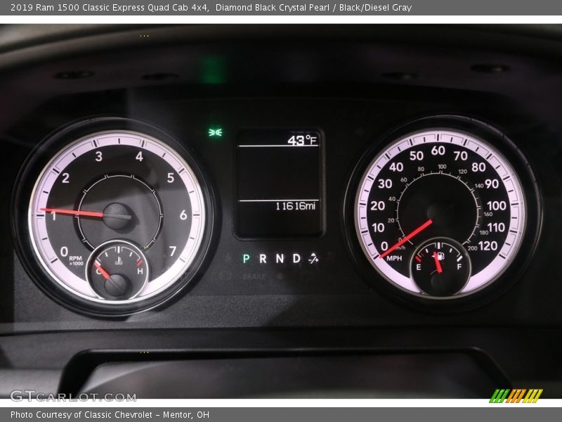 Diamond Black Crystal Pearl / Black/Diesel Gray 2019 Ram 1500 Classic Express Quad Cab 4x4