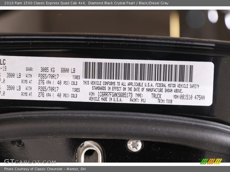 Diamond Black Crystal Pearl / Black/Diesel Gray 2019 Ram 1500 Classic Express Quad Cab 4x4