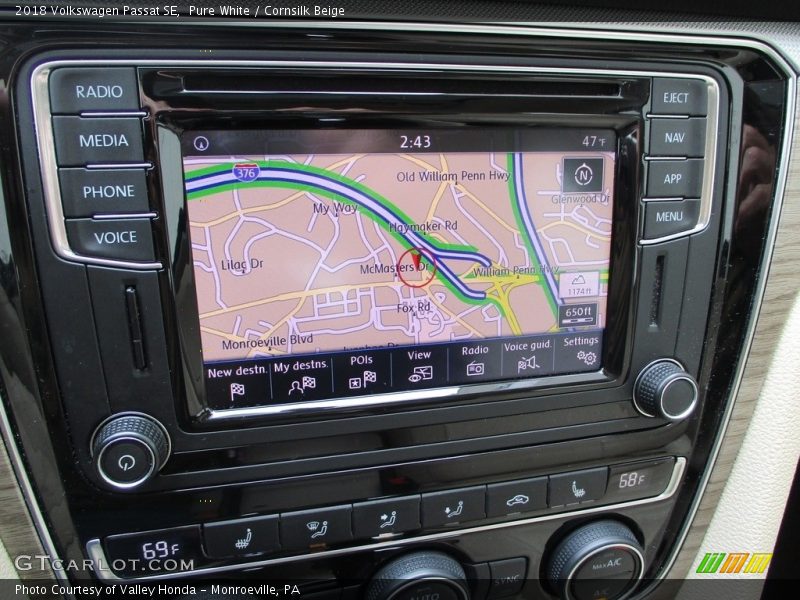Pure White / Cornsilk Beige 2018 Volkswagen Passat SE
