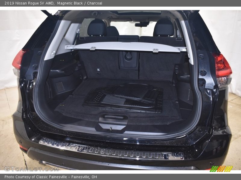 Magnetic Black / Charcoal 2019 Nissan Rogue SV AWD