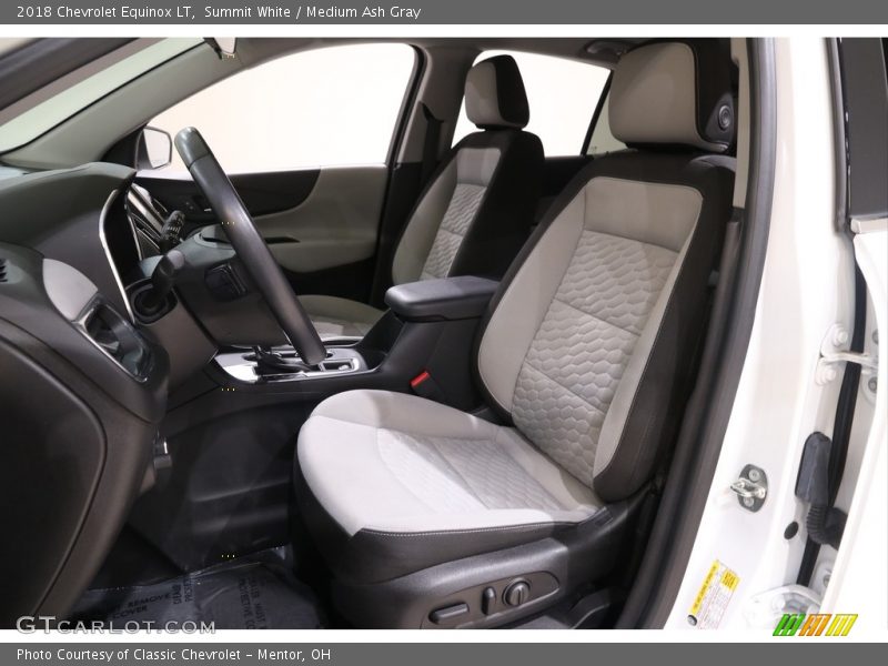 Summit White / Medium Ash Gray 2018 Chevrolet Equinox LT