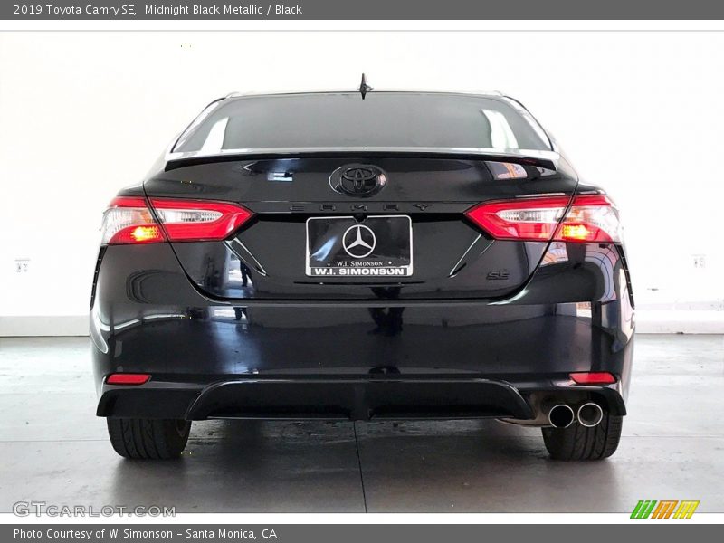 Midnight Black Metallic / Black 2019 Toyota Camry SE