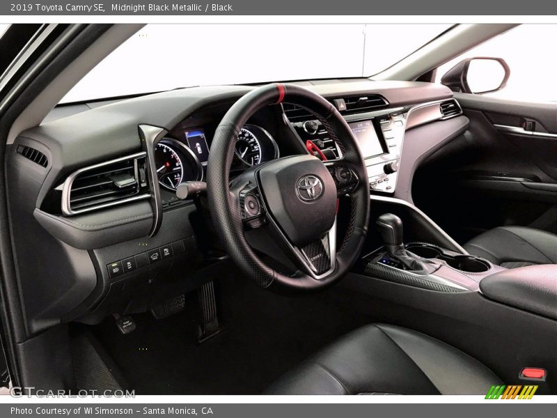 Midnight Black Metallic / Black 2019 Toyota Camry SE