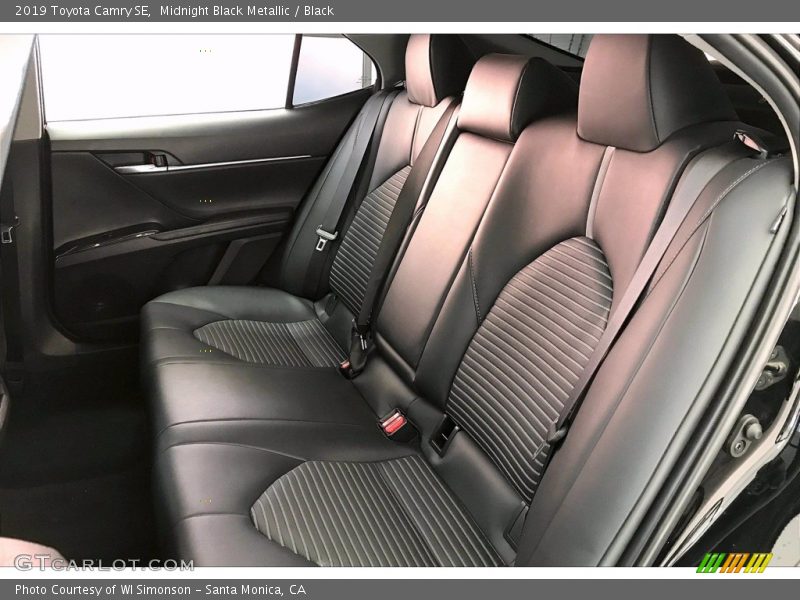 Midnight Black Metallic / Black 2019 Toyota Camry SE