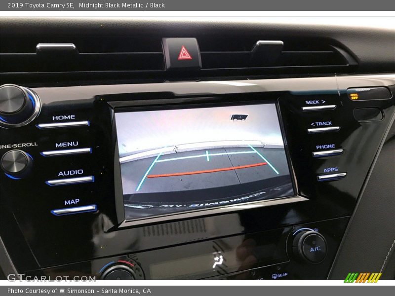 Midnight Black Metallic / Black 2019 Toyota Camry SE