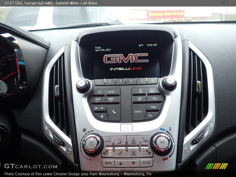 Summit White / Jet Black 2017 GMC Terrain SLE AWD