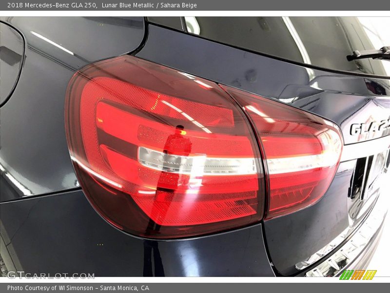 Lunar Blue Metallic / Sahara Beige 2018 Mercedes-Benz GLA 250