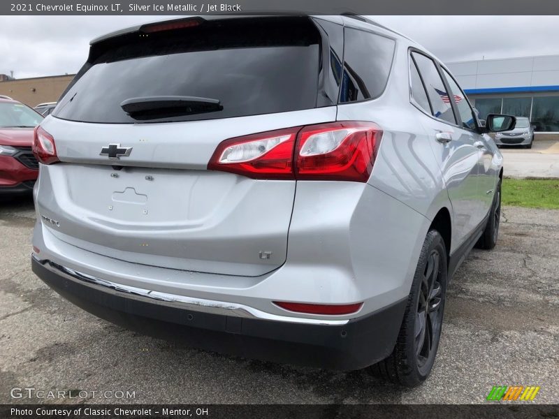 Silver Ice Metallic / Jet Black 2021 Chevrolet Equinox LT
