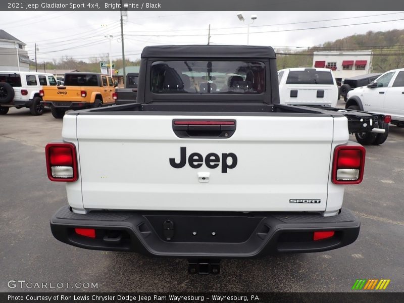Bright White / Black 2021 Jeep Gladiator Sport 4x4