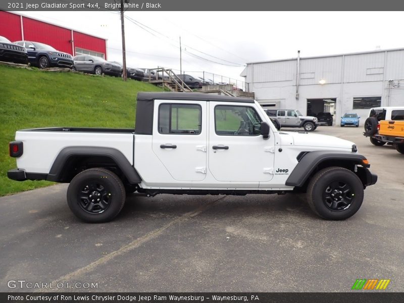 Bright White / Black 2021 Jeep Gladiator Sport 4x4
