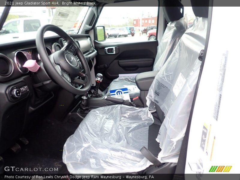 Bright White / Black 2021 Jeep Gladiator Sport 4x4