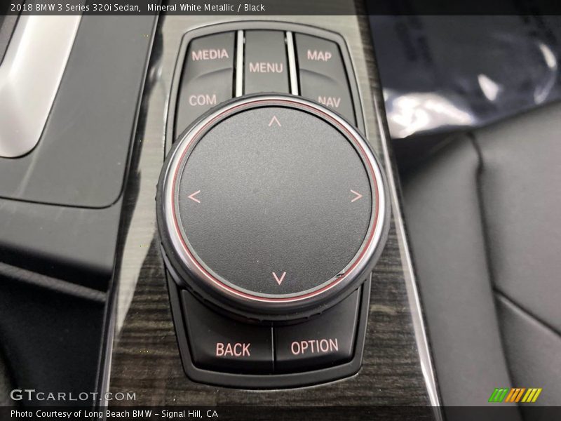 Mineral White Metallic / Black 2018 BMW 3 Series 320i Sedan