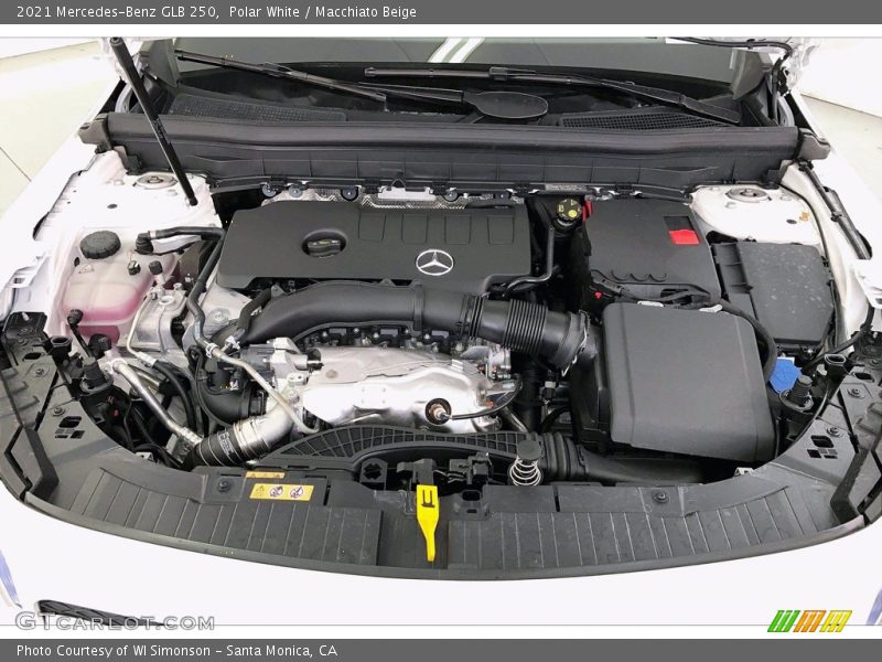 Polar White / Macchiato Beige 2021 Mercedes-Benz GLB 250