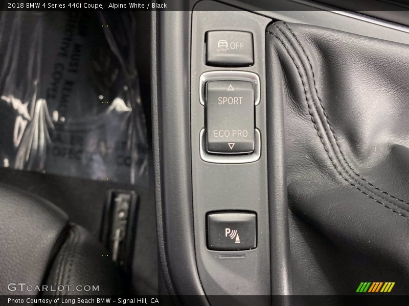 Alpine White / Black 2018 BMW 4 Series 440i Coupe