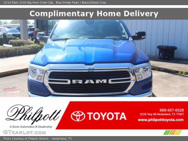 Blue Streak Pearl / Black/Diesel Gray 2019 Ram 1500 Big Horn Crew Cab