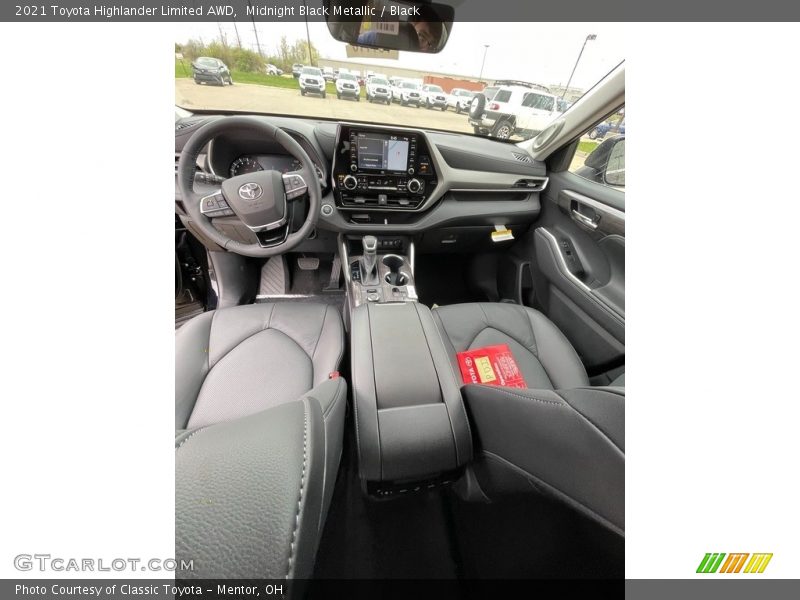 Midnight Black Metallic / Black 2021 Toyota Highlander Limited AWD