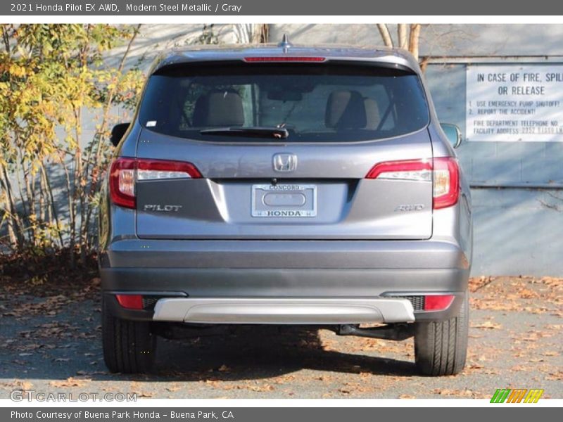 Modern Steel Metallic / Gray 2021 Honda Pilot EX AWD