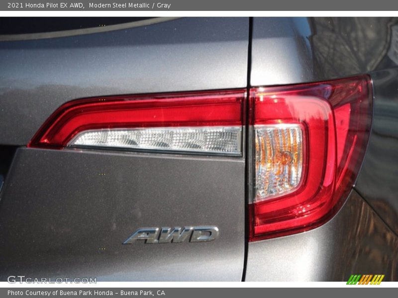 Modern Steel Metallic / Gray 2021 Honda Pilot EX AWD