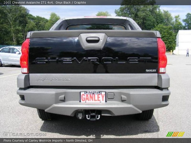 Onyx Black / Graphite 2002 Chevrolet Avalanche Z71 4x4