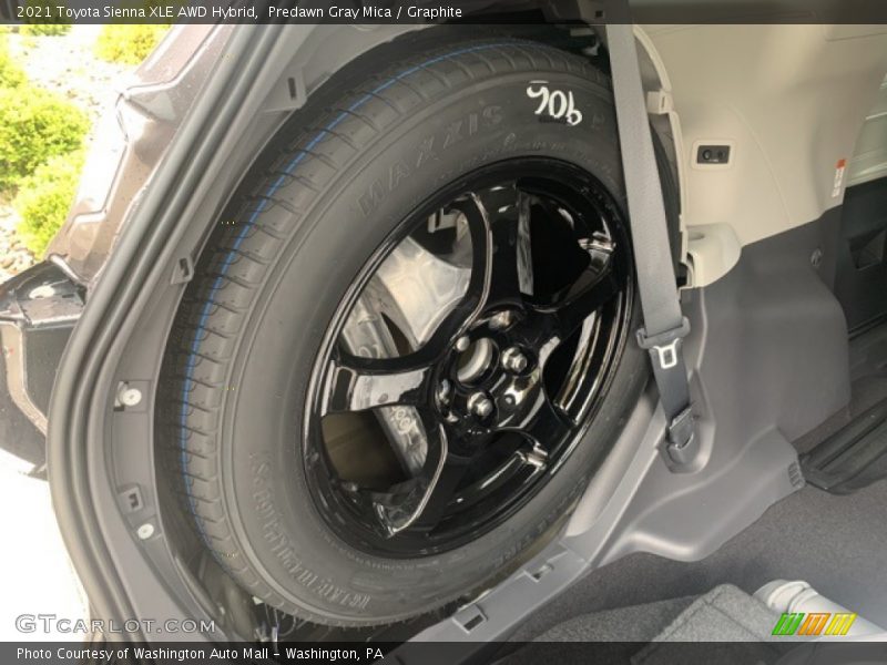 Predawn Gray Mica / Graphite 2021 Toyota Sienna XLE AWD Hybrid