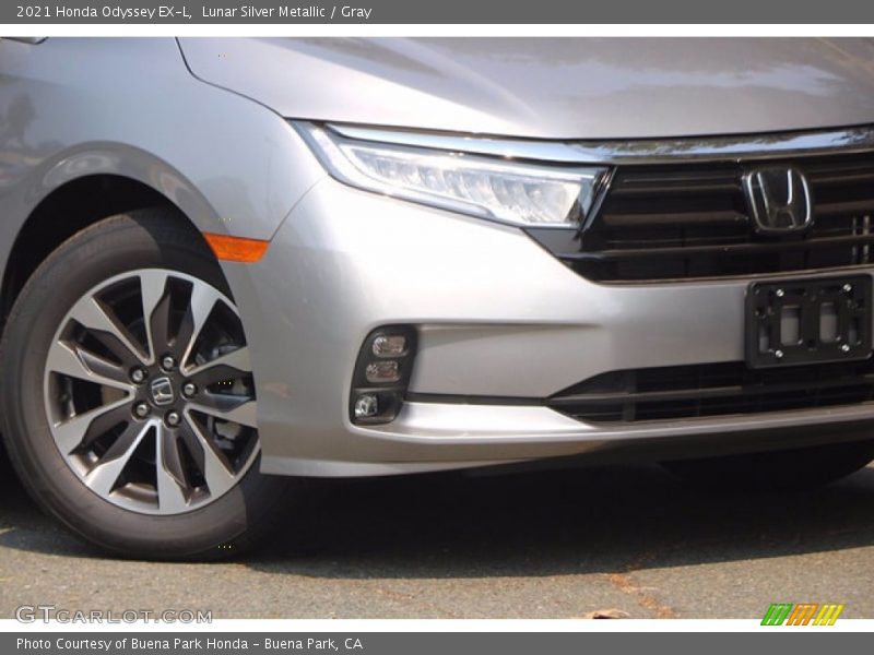 Lunar Silver Metallic / Gray 2021 Honda Odyssey EX-L