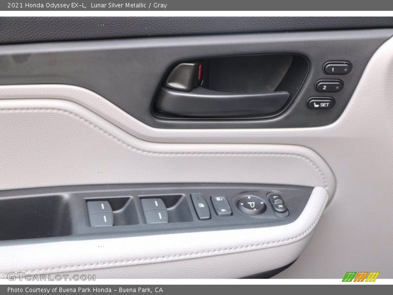 Lunar Silver Metallic / Gray 2021 Honda Odyssey EX-L