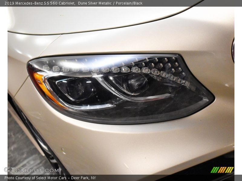 Dune Silver Metallic / Porcelain/Black 2019 Mercedes-Benz S S 560 Cabriolet