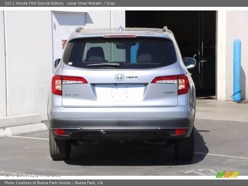 Lunar Silver Metallic / Gray 2021 Honda Pilot Special Edition