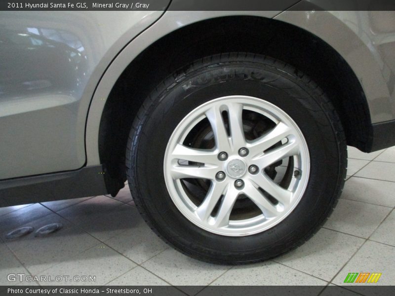 Mineral Gray / Gray 2011 Hyundai Santa Fe GLS