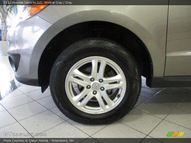 Mineral Gray / Gray 2011 Hyundai Santa Fe GLS