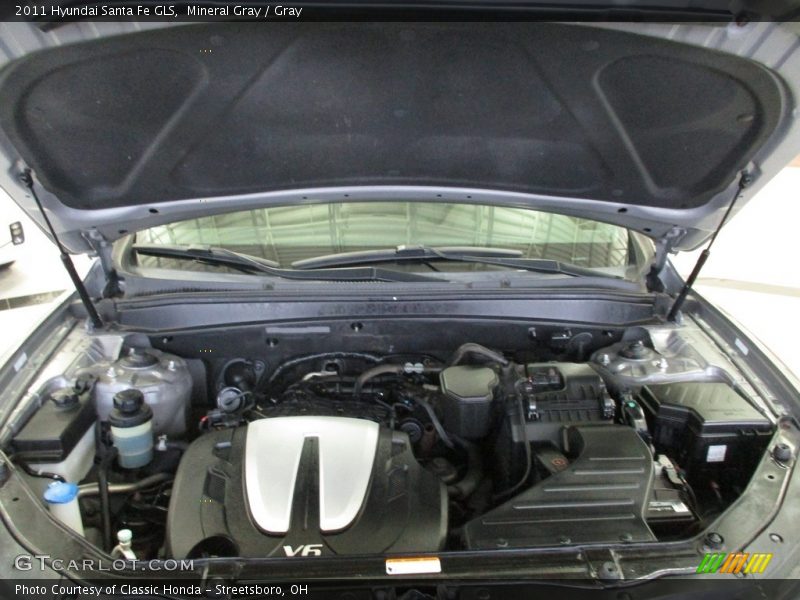 Mineral Gray / Gray 2011 Hyundai Santa Fe GLS