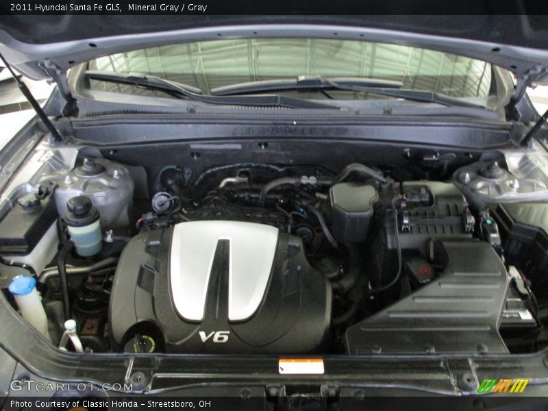 Mineral Gray / Gray 2011 Hyundai Santa Fe GLS