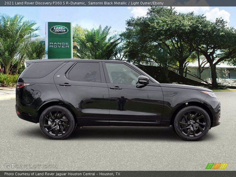 Santorini Black Metallic / Light Oyster/Ebony 2021 Land Rover Discovery P360 S R-Dynamic