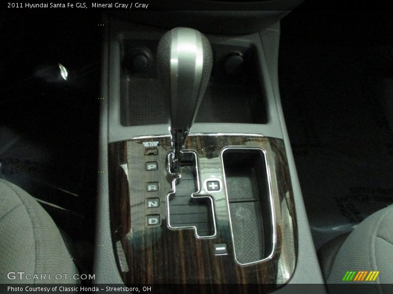 Mineral Gray / Gray 2011 Hyundai Santa Fe GLS