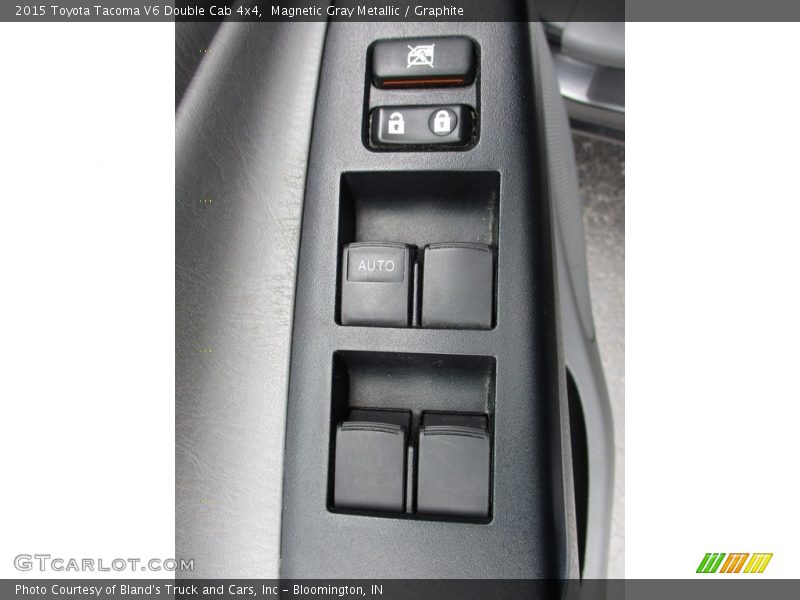 Magnetic Gray Metallic / Graphite 2015 Toyota Tacoma V6 Double Cab 4x4