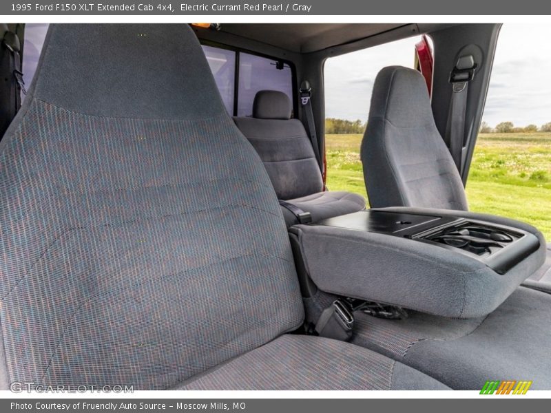 Electric Currant Red Pearl / Gray 1995 Ford F150 XLT Extended Cab 4x4