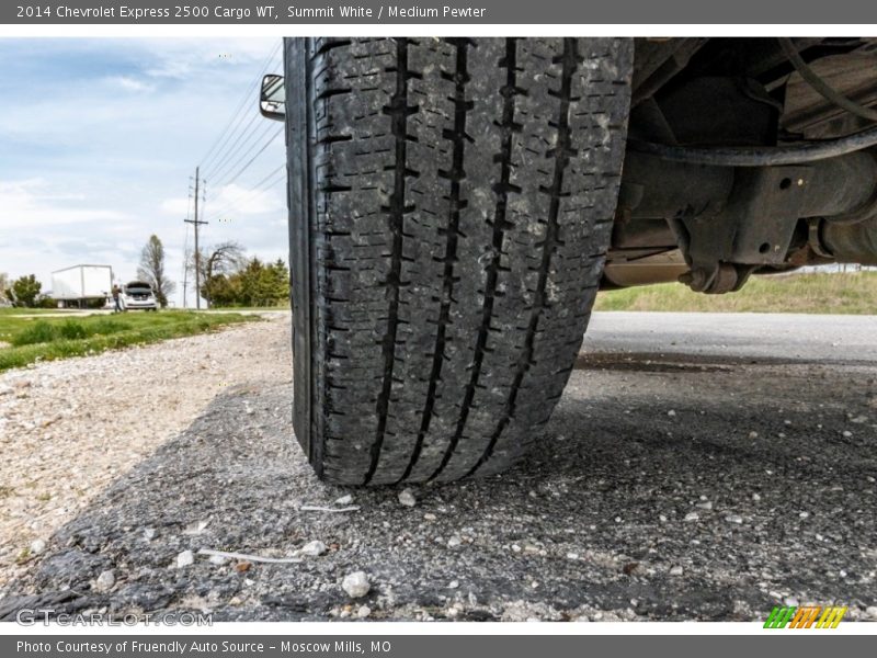 Summit White / Medium Pewter 2014 Chevrolet Express 2500 Cargo WT