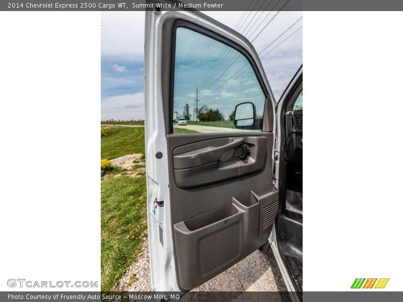 Summit White / Medium Pewter 2014 Chevrolet Express 2500 Cargo WT