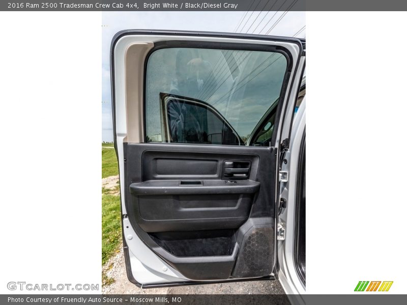Bright White / Black/Diesel Gray 2016 Ram 2500 Tradesman Crew Cab 4x4