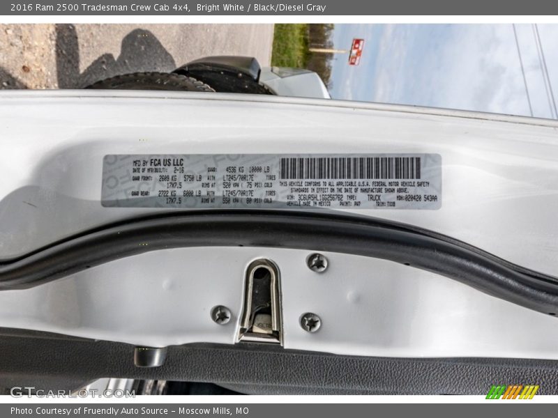 Bright White / Black/Diesel Gray 2016 Ram 2500 Tradesman Crew Cab 4x4