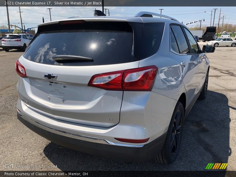 Silver Ice Metallic / Jet Black 2021 Chevrolet Equinox LT
