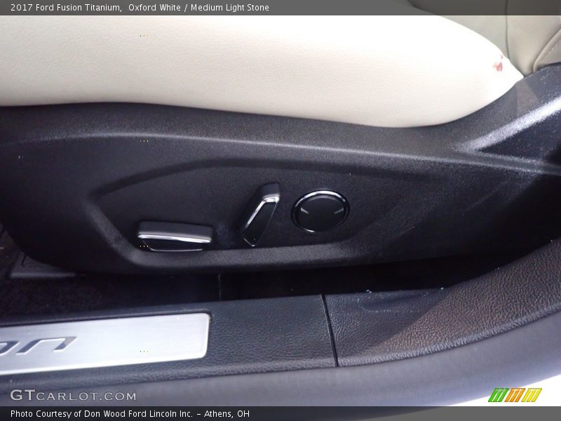Oxford White / Medium Light Stone 2017 Ford Fusion Titanium