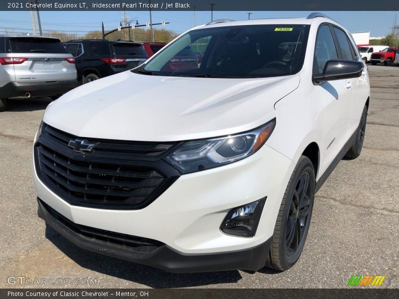 Iridescent Pearl Tricoat / Jet Black 2021 Chevrolet Equinox LT