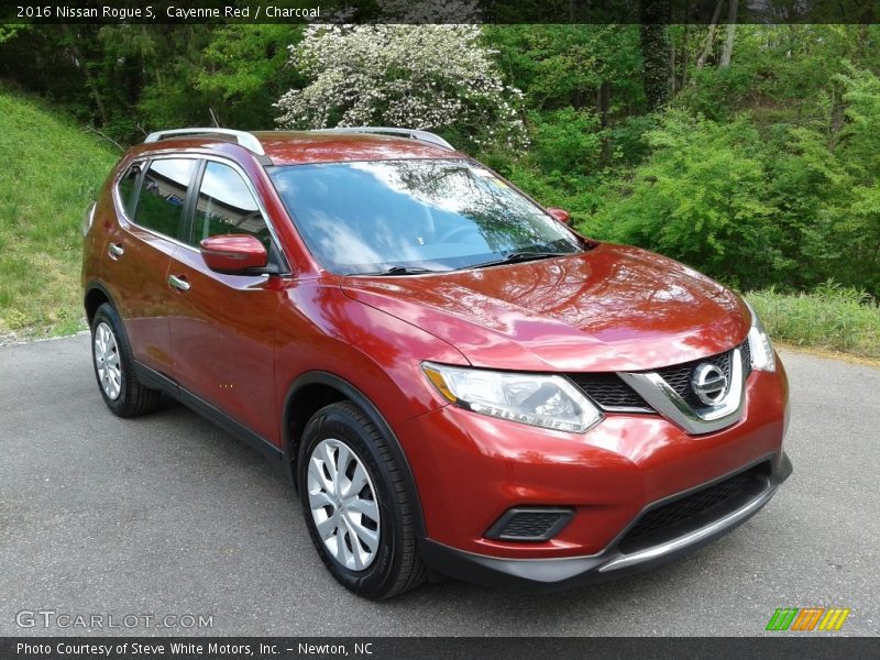 Cayenne Red / Charcoal 2016 Nissan Rogue S